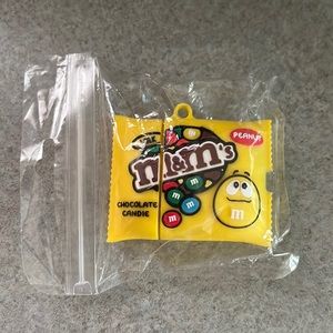 COPY - COPY - COPY - AirPods case with clip for first & second gen